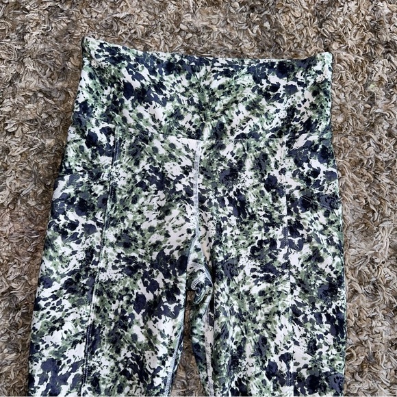 The Balance Collection Women’s sz Small Green/Blue/White Activewear Capris 21" - Picture 2 of 7